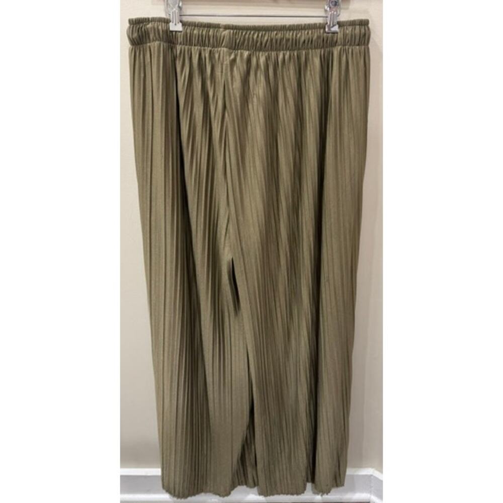 Zenana Pleated Pants - Picture 2 of 2